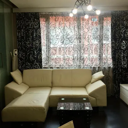 Lovely Katerina With Free Parking Apartamento