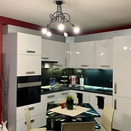 Apartamento Lovely Katerina With Free Parking
